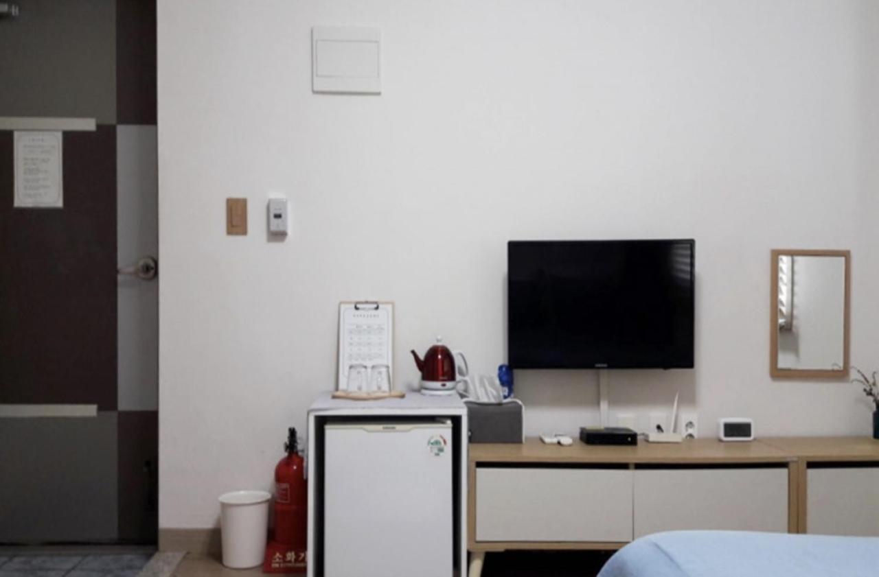 Moon Forest Guesthouse Jeju Exterior photo
