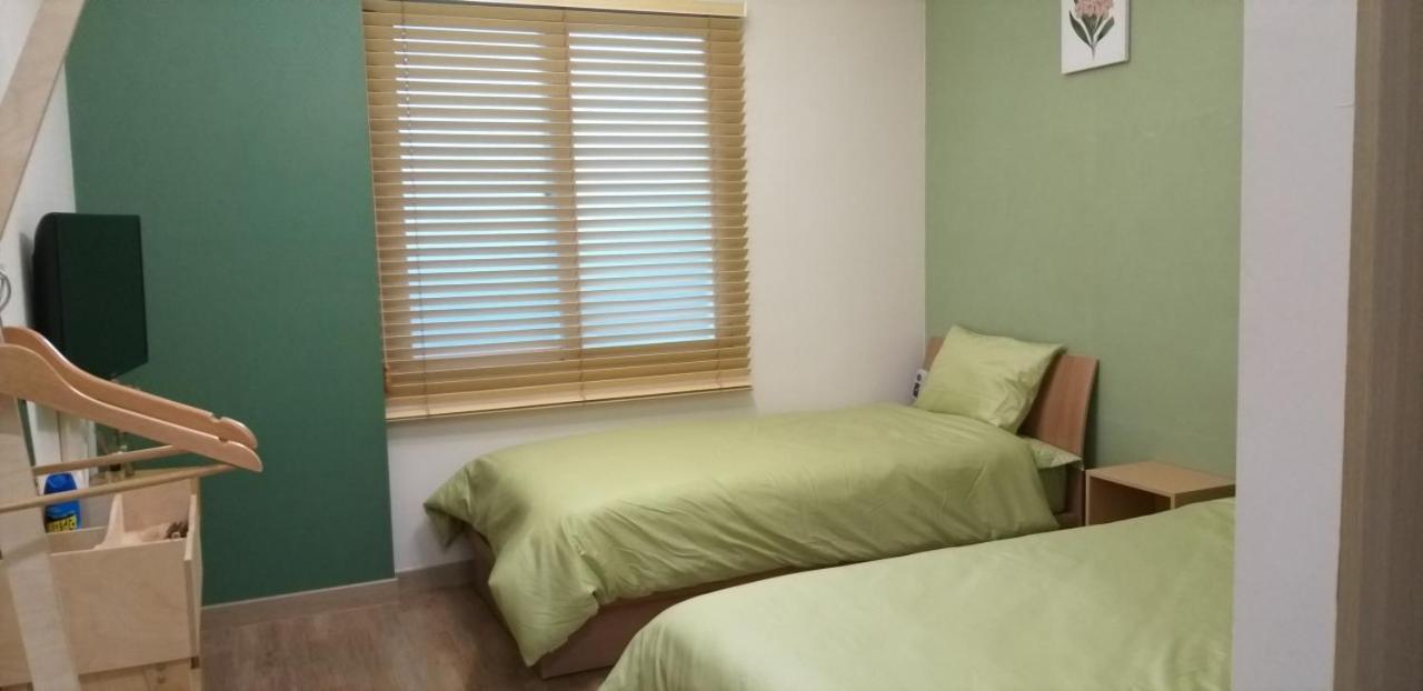Moon Forest Guesthouse Jeju Exterior photo