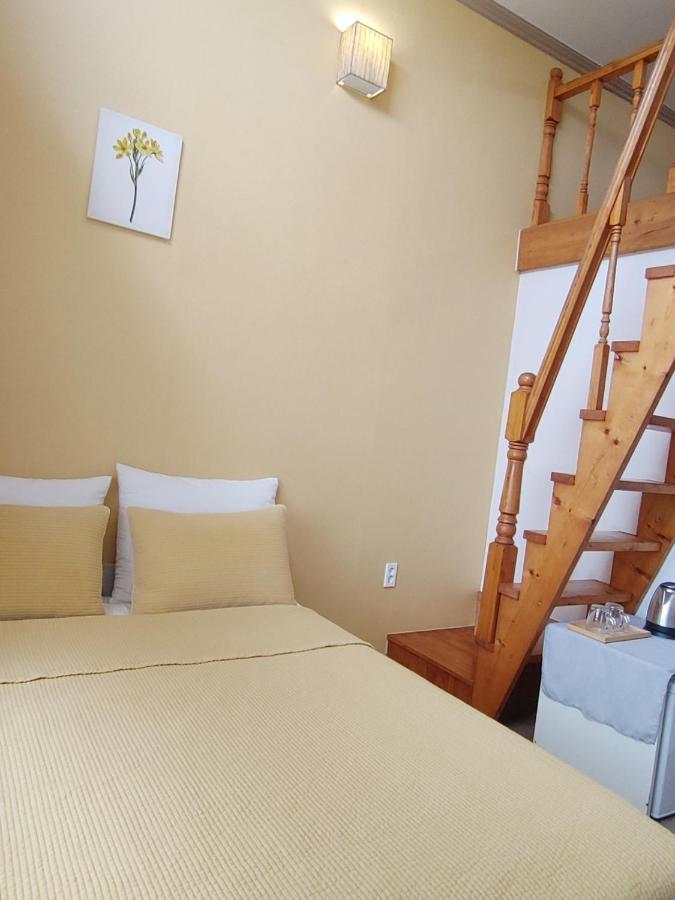 Moon Forest Guesthouse Jeju Exterior photo