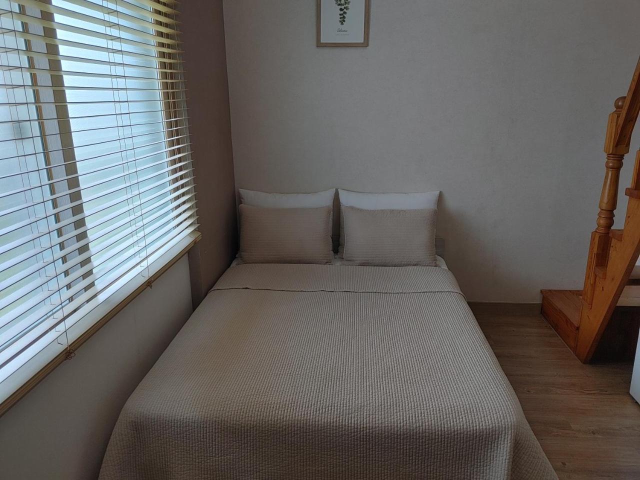 Moon Forest Guesthouse Jeju Exterior photo